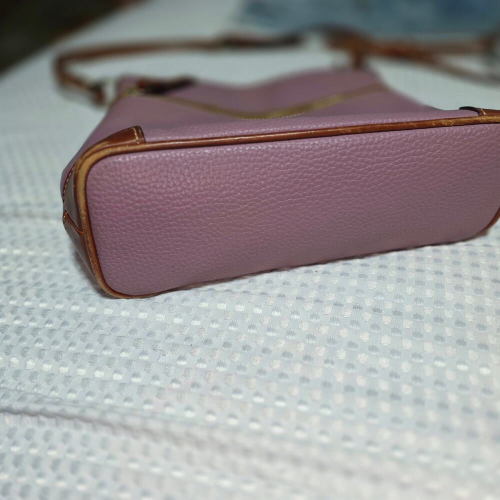 DOONEY BOURKE PEBBLED LEATHER CROSSBODY BAG - Picture 5 of 9
